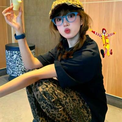防暴女孩